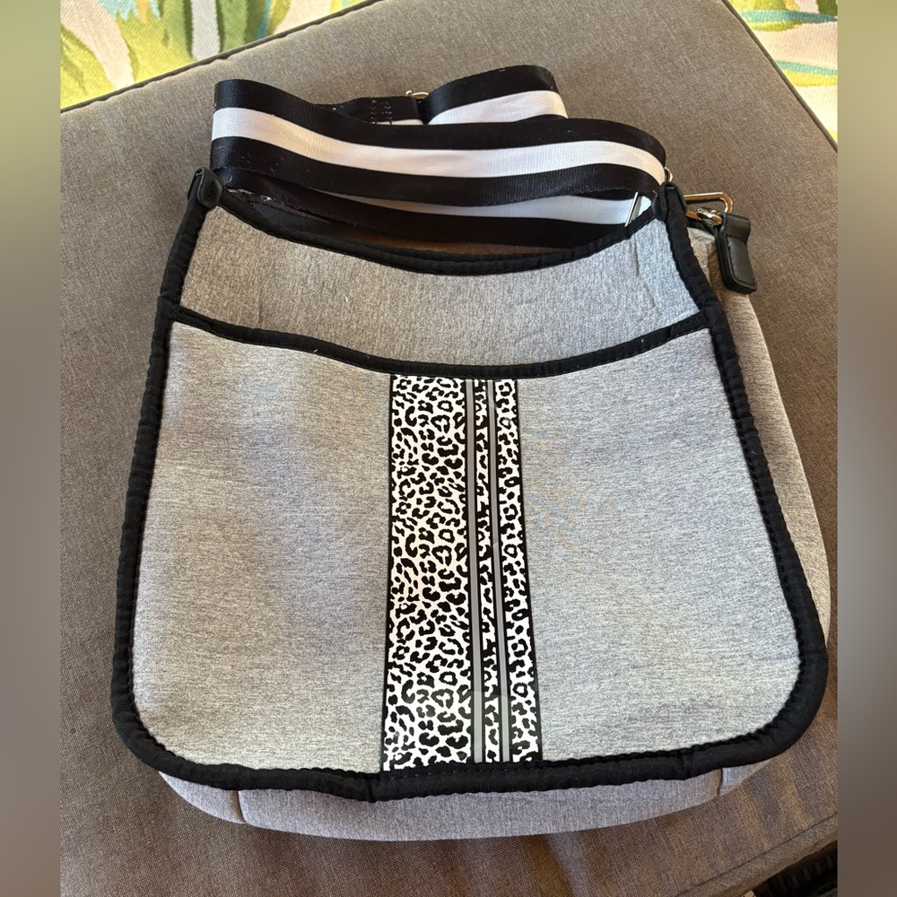 JEN&CO Gray and Black Women's Bag